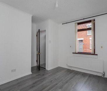 30 Daphne Street, Belfast, BT12 5PQ - Photo 5