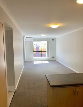 Resort-Style Ground Floor Apartment - Photo 1