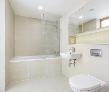 3 bedroom apartment to rent - Photo 5