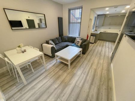 4 bedroom house to rent - Photo 2