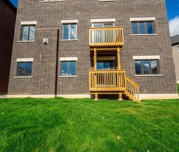 For Lease - 94 Smokey Hollow Place, Hamilton, Ontario - Photo 2