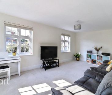 4 bedroom detached house to rent - Photo 6