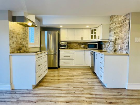 For Lease - 996 Booth Avenue Unit# Basement, Innisfil, Ontario - Photo 1