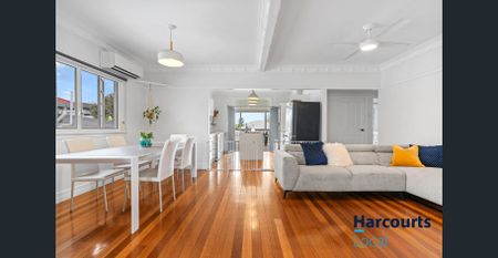 The Ultimate Family Home in The Heart Of Nundah! - Photo 4
