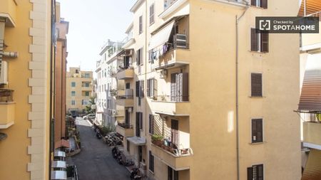 rome, Lazio 00172 - Photo 5