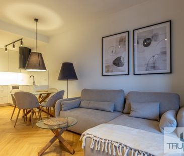 C.O. podłogowe, balkon, garaż | 1-sza Dzielnica - Photo 1