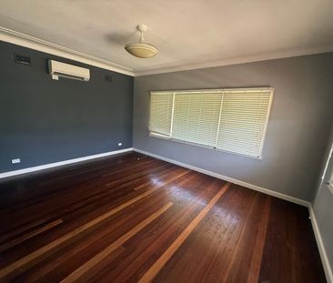 Low-Set Family Home in Westlawn on a Flat Block - Photo 1