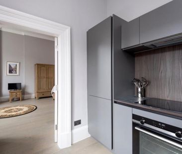 Studio Flat, George St, EH2 - Photo 6