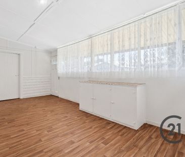 Renovated Spacious Two Bedroom Home - Photo 1