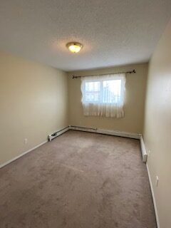 Green Glen B – 1 Bedroom - Photo 3