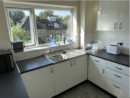 1 bedroom property to rent - Photo 5