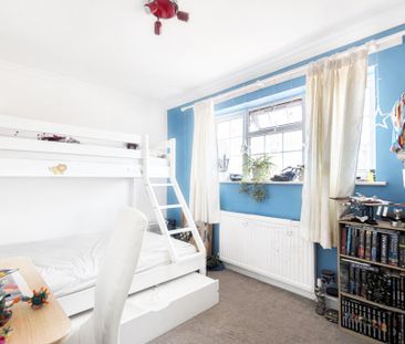 3 bedroom semi-detached house to rent - Photo 6