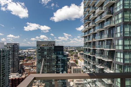 For Lease - 8 Widmer Street Unit# 4012, Toronto, Ontario - Photo 2