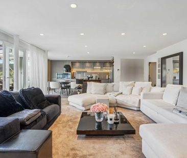 Modern 3.5-room apartment in the heart of Einsiedeln - Photo 1