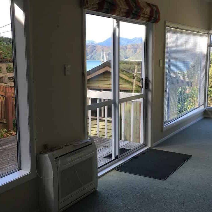 Spacious, sunny, secure two double bedroom flat - Photo 1