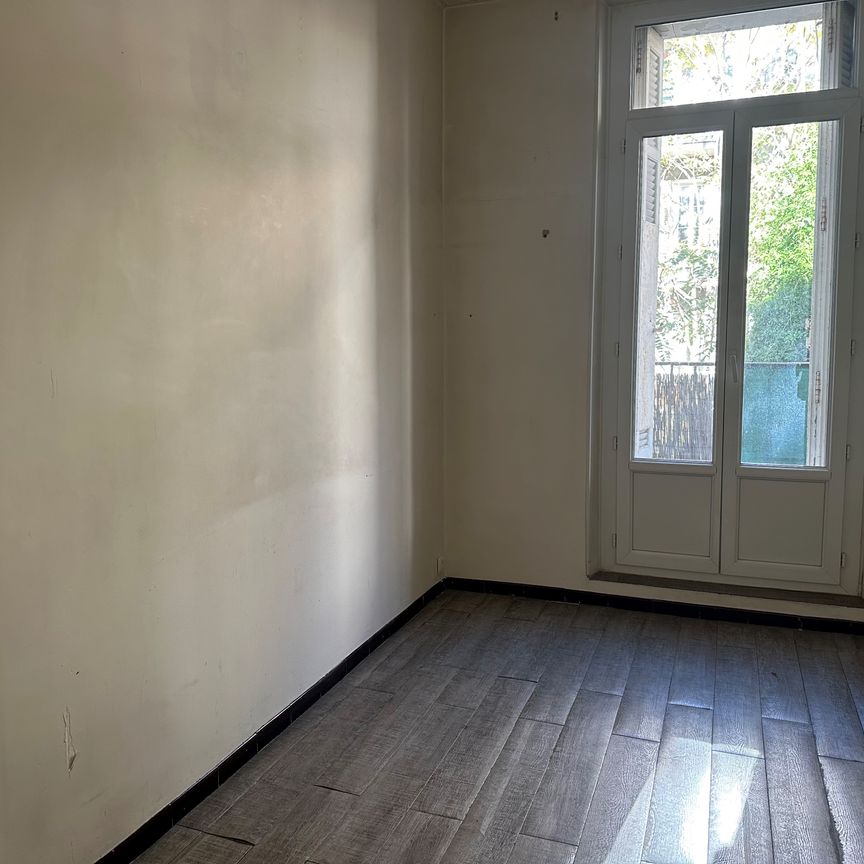 Location appartement Marseille 5ème (13005) - Photo 1