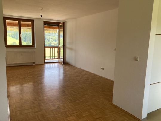 Lichtdurchflutete 3-Zimmer-Wohnung mit Balkon in ruhiger Lage - Photo 1
