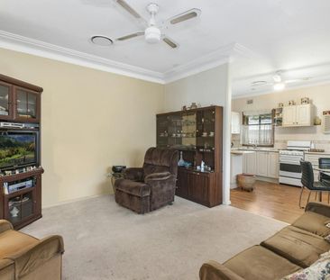 Cottage Home In Quiet Location - Ducted A/C - Photo 2