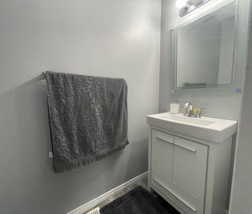 For Lease - 70 Chapman Court Unit# 23, London North, Ontario - Photo 3