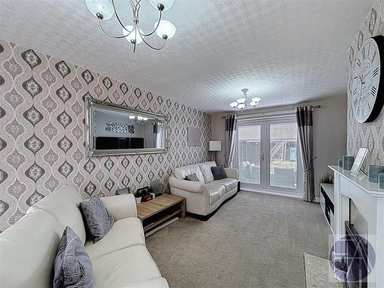 3 bedroom semi-detached house to rent - Photo 1