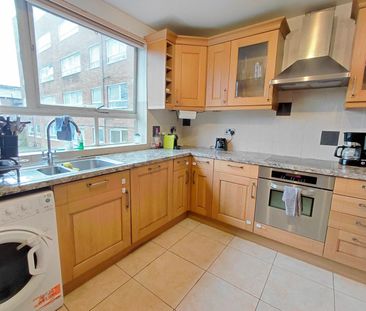 High Mount, Hendon, London - Photo 6