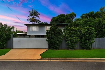 28 Armstrong Street, Hermit Park - Photo 2