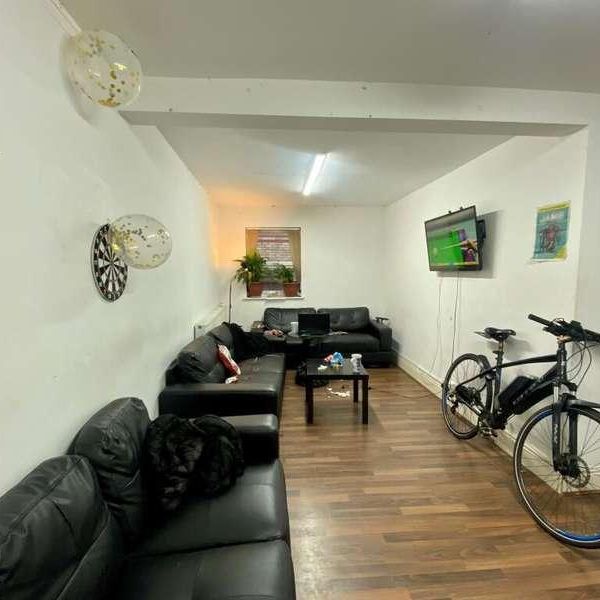 Bed Everett Road, Withington, Manchester, M20 - Photo 1