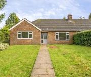 3 bedroom bungalow to rent - Photo 1