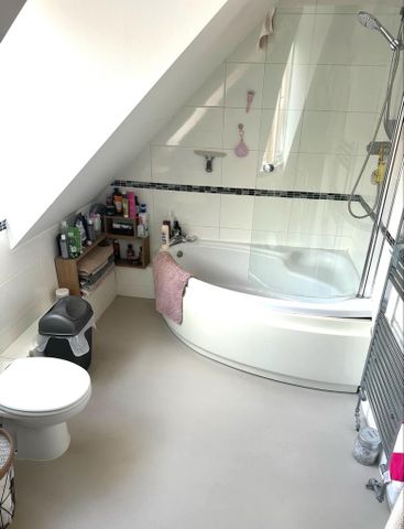 3 bedroom detached house to rent - Photo 5