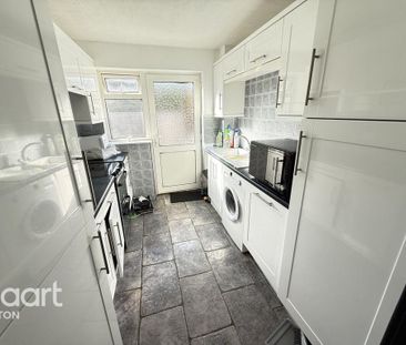 3 bedroom end of terrace house to rent - Photo 5