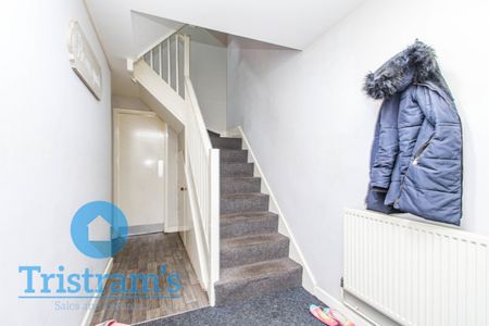 1 bed Apartment for Rent - Photo 4