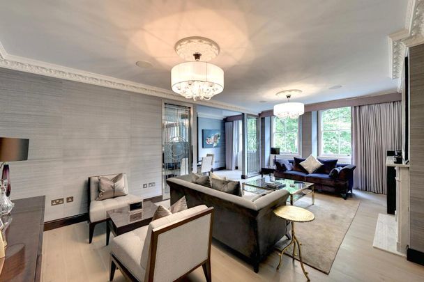 3 bed flat to rent in Rutland Gate, London, SW7 - Photo 1