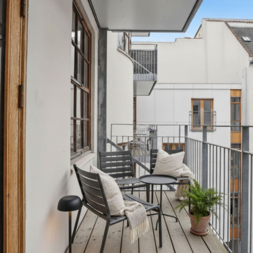 Kæmpe terrasse, altan og 2 badeværelser midt i indre by - Foto 1