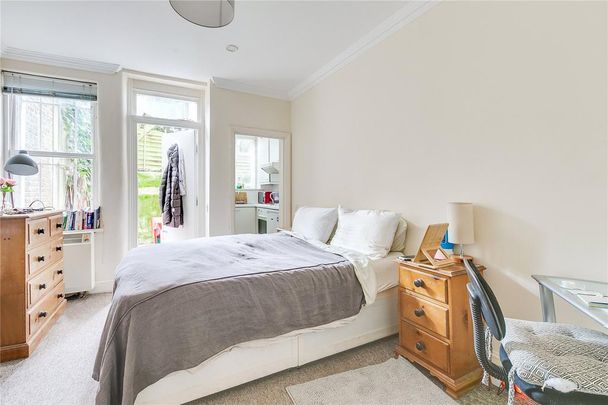 Studio to rent - Photo 1