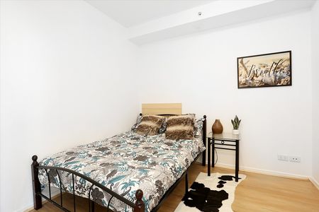 1013/39 Lonsdale Street, Melbourne VIC 3000 - Photo 3