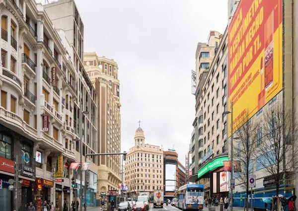 Calle de la Flor Alta, Madrid, Community of Madrid 28013