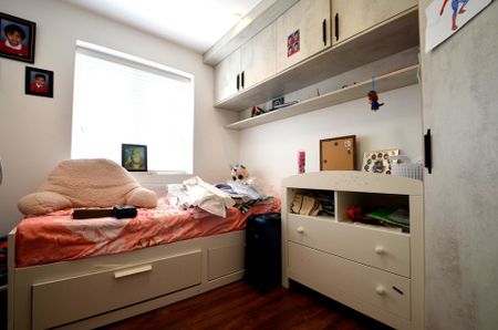 5 bedroom Semi-detached house to rent - Photo 5