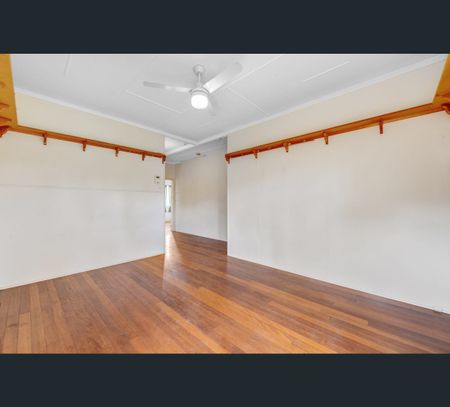 8 Macalister Street, Ipswich, Qld 4305 - Photo 4