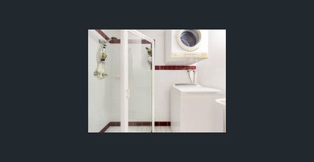 Furnished Studio + Parking - Photo 4