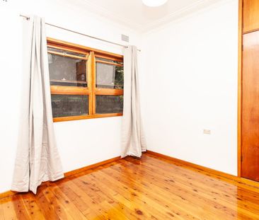 Spacious Three Bedroom Home with Office in Mangerton - Photo 4