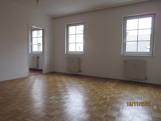 Hessenplatz/Dinghoferstr.55/2/11: Hübsche, zentral gelegene Kleinwohnung, 1 Raum, 35,60m2, separate, ablösefreie Küche,2.Liftstock - Photo 1