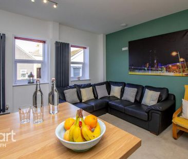 5 bedroom flat to rent - Photo 2