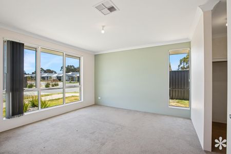 26 Quondong street - Photo 4