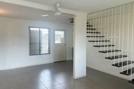 1/1 McKinley Street, 4740, North Mackay - Photo 3