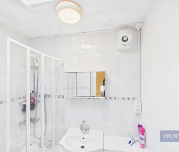 1 bedroom in a house share to rent - Photo 6