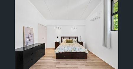 Modern Townhouse in Prime Location - Photo 3