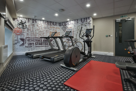 1 bedroom in a flat share to rent - Photo 5