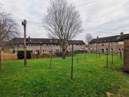 43 Greendykes Road, Craigie, Dundee - Photo 2