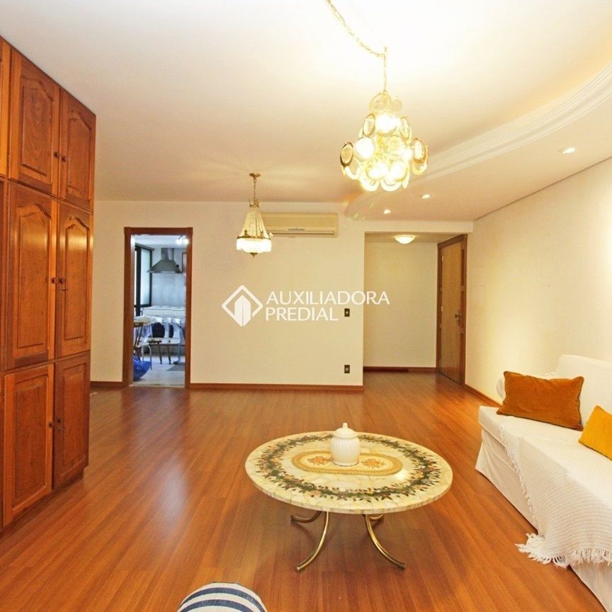 Apartamento com 3 quartos e 145m² para alugar em Rio Branco, Porto Alegre. - Foto 1