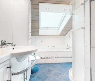 Ruhige, kuschelige Dachwohnung - Photo 1